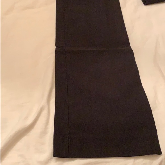 Pants, shorts, and skirt - Picture 10 of 13